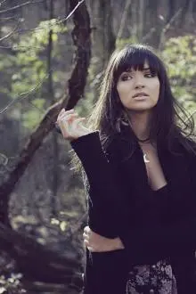 Elizabeth Huett - 13.jpg