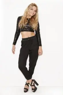 Louisa Johnson - 2F48070700000578-0-image-m-241_1449876558194.jpg