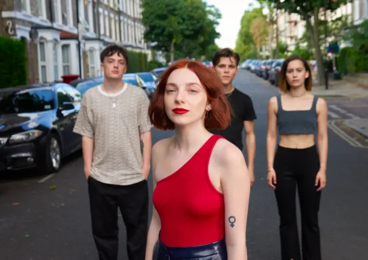 Sophie And The Giants - profiles_870.png