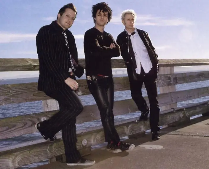 Green Day - 8162834-1807200.jpg