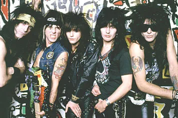 La Guns - 506691_356x237.jpg