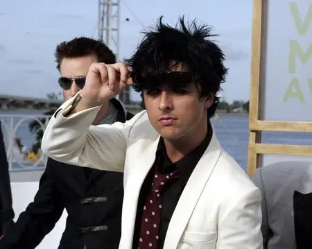 Green Day - 6413306-3645645.jpg