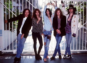 Black Crowes - THE-BLACK-CROWES-1.jpg