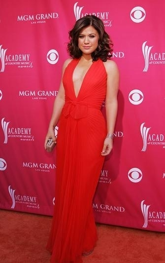 Kelly Clarkson - 3.jpg