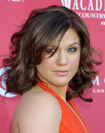 Kelly Clarkson - 13.jpg