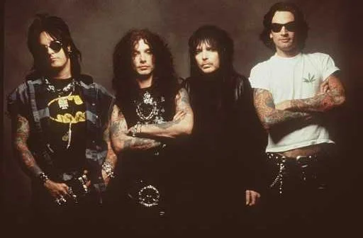 Mötley Crüe - A2.jpg