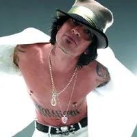 Methods Of Mayhem - 00008600_TommyLee200.jpg