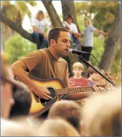 Jack Johnson - 8_6_0312_39_31.jpg