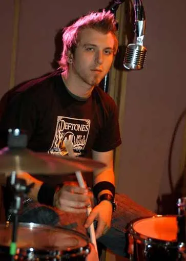 Three Days Grace - 164994.jpg