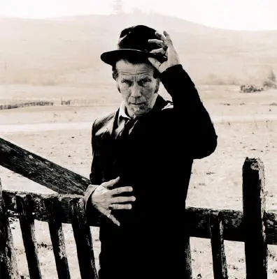 Tom Waits - w9.jpg