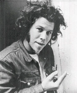 Tom Waits - w32.jpg