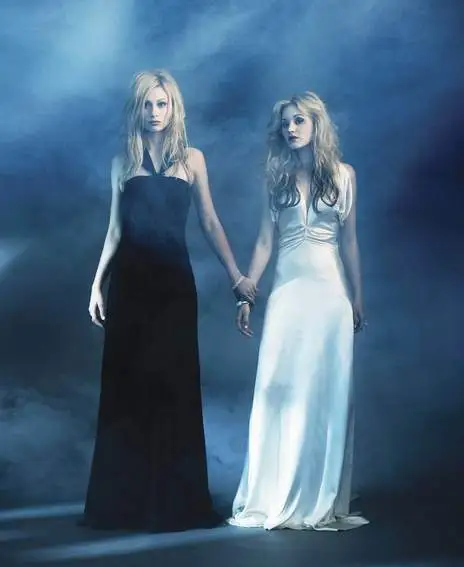 Aly And Aj - 11_cal2a1.jpg
