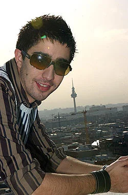 Ubago Alex - alex_ubago_250.jpg