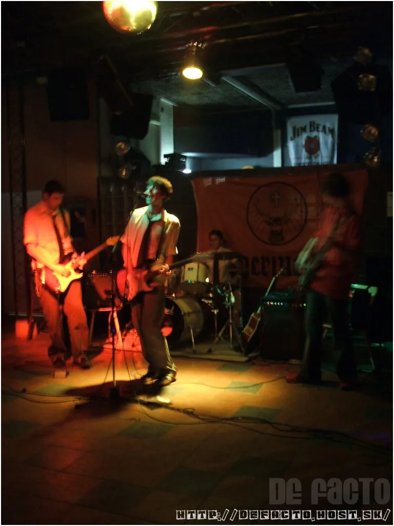 De Facto - DSCF0397kopie0.JPG