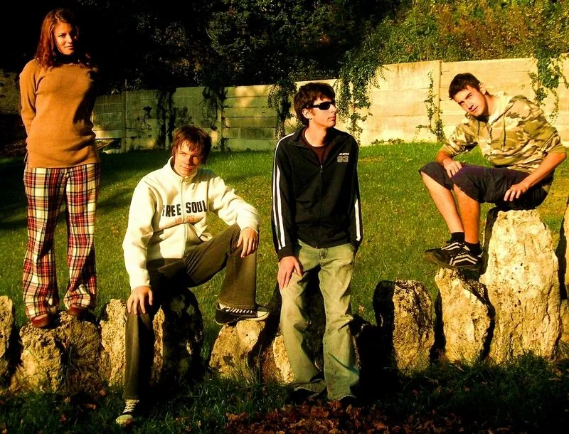 De Facto - PICT004000orig.JPG