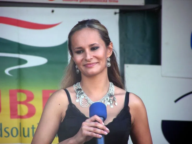 Monika Absolonová - 800px-Monika_Absolonova.jpg