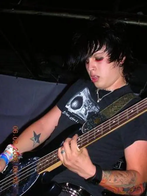 Escape The Fate - f_24327319_1eeb9dee7652a9c196681197a92c56de.jpg
