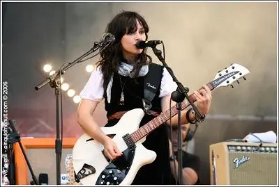 Howling Bells - Howling_Bells_-_Juanita_Stein.jpg