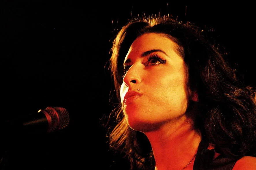 Amy Winehouse - 2.jpg