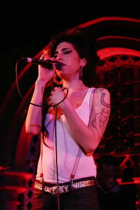 Amy Winehouse - 39.jpg