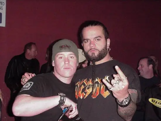 Saliva - 9532-22502-94210.jpg