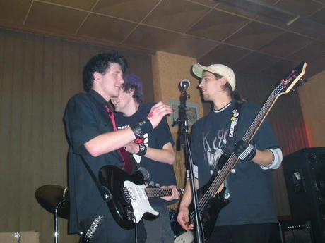 Cenzura 437 - 26402cb.jpg