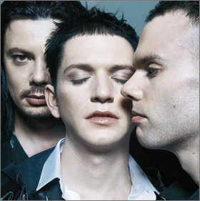 Placebo prerobia 5 prvých albumov