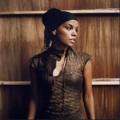 Ms.dynamite - Ms_Dynamite_02.jpg
