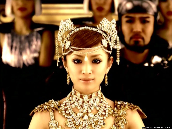 Ayumi Hamasaki - arenascreen34.jpg