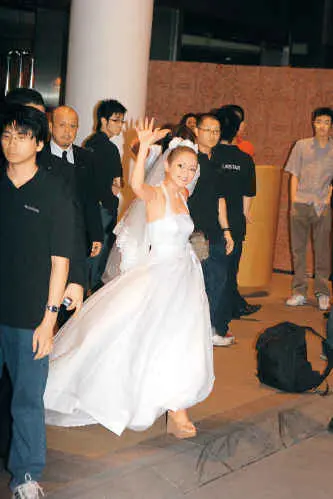 Ayumi Hamasaki - m918700spod9.jpg