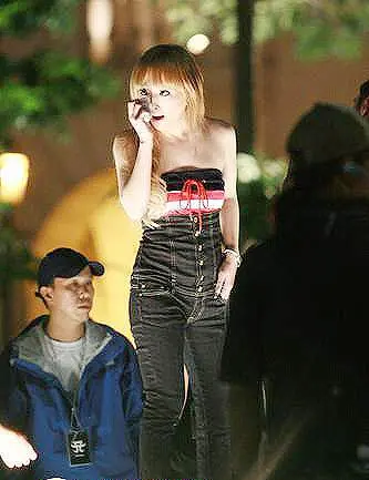 Ayumi Hamasaki - 118118023718150686783dj8.jpg