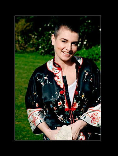 Sinéad O'Connor - japantop.jpg
