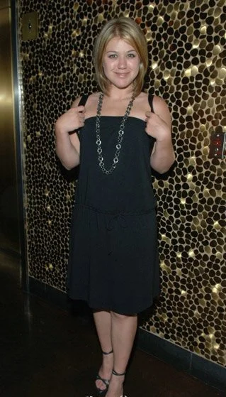 Kelly Clarkson - 4.jpg