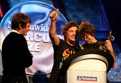 Arctic Monkeys - r105032_323382.jpg