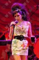 Tina Turner vyzvala Amy Winehouse, aby vyhľadala pomoc