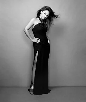 Gloria Estefan - 2003-oceandrive03.jpg